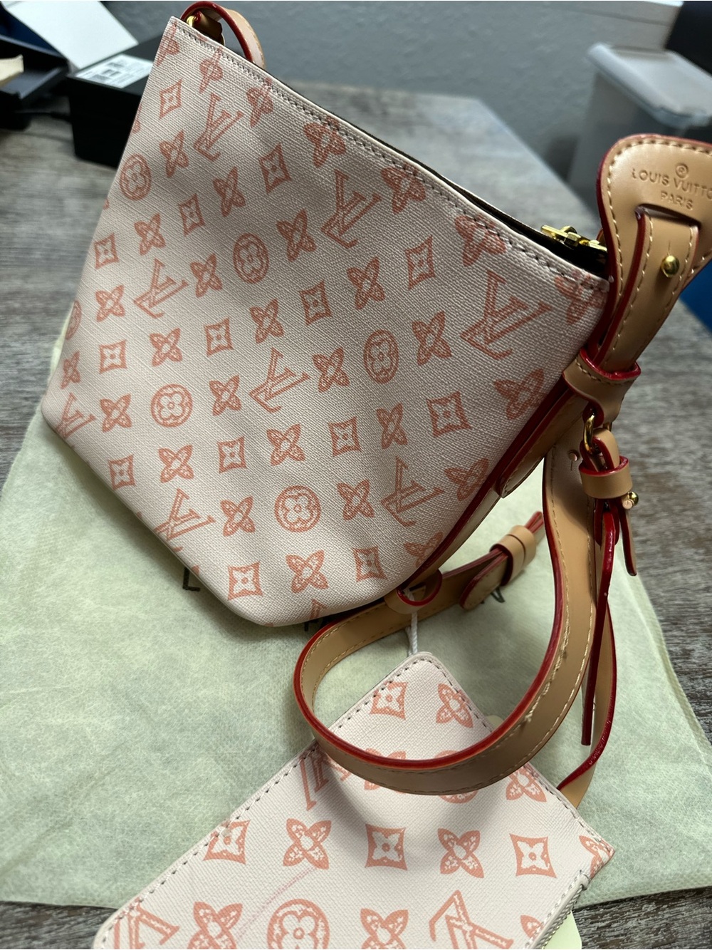 Shoulder Bag in Peach Pink with Matching Pouch - Picture 9 of 11